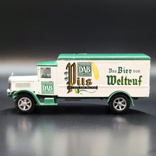 Load image into Gallery viewer, Matchbox Yesteryear 1932 Mercedes Benz L5 - DAB Truck YBG 21 - Great Beers Of the World
