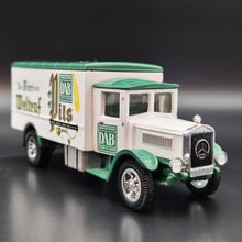 Load image into Gallery viewer, Matchbox Yesteryear 1932 Mercedes Benz L5 - DAB Truck YBG 21 - Great Beers Of the World
