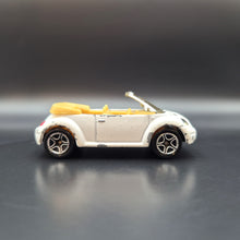 Load image into Gallery viewer, Matchbox 2000 Volkswagen Concept 1 Convertible White #81 Worldwide Wheels
