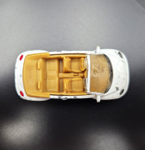 Load image into Gallery viewer, Matchbox 2000 Volkswagen Concept 1 Convertible White #81 Worldwide Wheels
