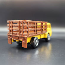 Load image into Gallery viewer, Matchbox 1976 Dodge Cattle Truck Yellow #71 Superfast
