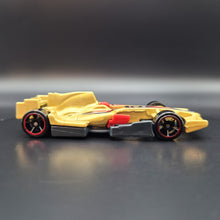 Load image into Gallery viewer, Hot Wheels 2011 F1 Racer Gold #73 Track Stars 8/15
