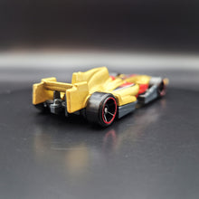 Load image into Gallery viewer, Hot Wheels 2011 F1 Racer Gold #73 Track Stars 8/15
