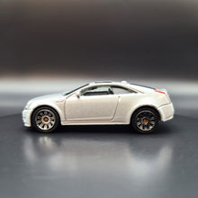 Load image into Gallery viewer, Matchbox 2011 Cadillac CTS Coupe Silver #32 VIP 1/6
