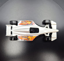 Load image into Gallery viewer, Hot Wheels 2011 GP-2009 White Team Hot Wheels 5 Pack Loose
