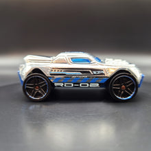 Load image into Gallery viewer, Hot Wheels 2015 RD-08 Chrome #158 HW Race - Super Chromes 3/10
