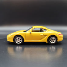 Load image into Gallery viewer, Welly 2015 Porsche Cayman S Yellow #52224 1:60
