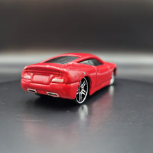 Load image into Gallery viewer, Maisto 2012 V7 Red Fresh Metal 1:64
