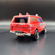 Load image into Gallery viewer, Majorette 1990 Range Rover Rescue Team Red #246
