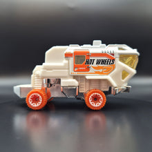 Load image into Gallery viewer, Hot Wheels 2021 Red Planet Transport White Super Rigs - Truck Only
