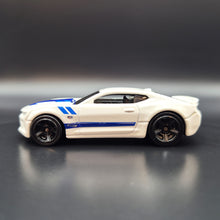 Load image into Gallery viewer, Hot Wheels 2017 &#39;16 Camaro SS White #265 Camaro Fifty 2/5
