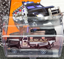 Load image into Gallery viewer, Matchbox 2014 S.W.A.T Truck Black #78 MBX Heroic Rescue New
