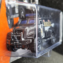 Load image into Gallery viewer, Matchbox 2014 S.W.A.T Truck Black #78 MBX Heroic Rescue New
