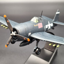 Load image into Gallery viewer, 1942 U.S Navy Grumman F6F-5 Hellcat Fighter 1:72 Die Cast Plane
