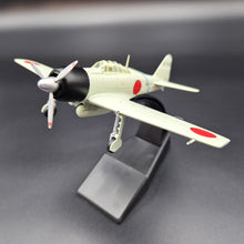 Load image into Gallery viewer, 1942 Japanese Air Force Mitsubishi A6M3 Zero Fighter 1:72 Die Cast Plane
