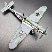 Load image into Gallery viewer, 1942 German Air Force Messerschmitt Bf109F-4 Grey 1:72 Fighter Die Cast Plane
