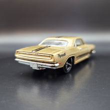 Load image into Gallery viewer, Hot Wheels 2014 &#39;68 Plymouth Barracuda Formula S Champayne #239 HW Workshop-Muscle Mania
