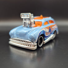 Load image into Gallery viewer, Hot Wheels 2018 Surf &#39;N Turf Light Blue #294 HW Sports 8/10
