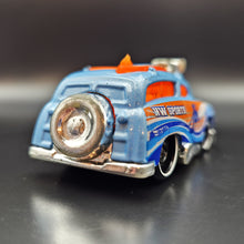 Load image into Gallery viewer, Hot Wheels 2018 Surf &#39;N Turf Light Blue #294 HW Sports 8/10
