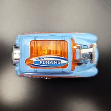 Load image into Gallery viewer, Hot Wheels 2018 Surf &#39;N Turf Light Blue #294 HW Sports 8/10
