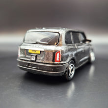 Load image into Gallery viewer, Matchbox 2020 LEVC TX Taxi Black #6 MBX City
