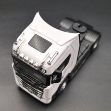 Load image into Gallery viewer, Explorafind 2023 Scania S730 V8 S-Sleeper Highline Truck White 1:50 Die Cast Truck
