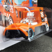 Load image into Gallery viewer, Hot Wheels 2022 Rennen Rig Orange #127 HW Hot Trucks 10/10 New
