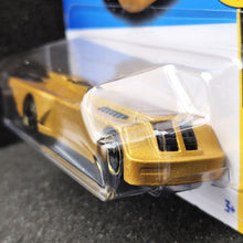 Load image into Gallery viewer, Hot Wheels 2023 Batman: The Animated Series Gold #169 Batman 5/5 New Long Card
