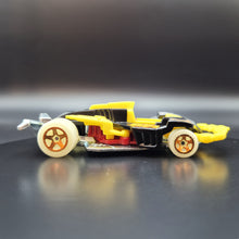 Load image into Gallery viewer, Hot Wheels 2018 Wattzup Black HW Glow Wheels 5 Pack Exclusive
