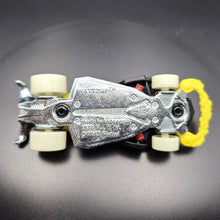 Load image into Gallery viewer, Hot Wheels 2018 Wattzup Black HW Glow Wheels 5 Pack Exclusive
