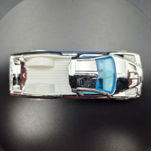 Load image into Gallery viewer, Hot Wheels 2018 Hypertruck Chrome HW Glow Wheels 5 Pack Exclusive
