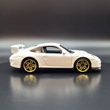 Load image into Gallery viewer, Hot Wheels 2016 Porsche 911 GT3 RS White HW Exotics 5-Pack Exclusive
