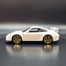 Load image into Gallery viewer, Hot Wheels 2016 Porsche 911 GT3 RS White HW Exotics 5-Pack Exclusive
