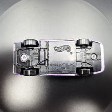 Load image into Gallery viewer, Hot Wheels 1995 Vector Avetech WX-3 Lavender #207 Mainline
