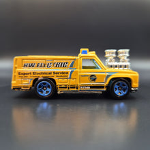 Load image into Gallery viewer, Hot Wheels 2010 Rescue Ranger Dark Yellow #123 HW City Works 7/10
