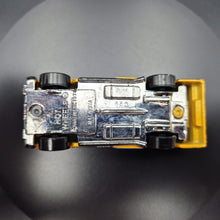 Load image into Gallery viewer, Hot Wheels 2010 Rescue Ranger Dark Yellow #123 HW City Works 7/10
