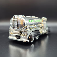 Load image into Gallery viewer, Hot Wheels 2009 Fast Gassin Green #14 2009 New Models 14/42
