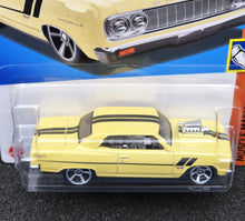 Load image into Gallery viewer, Hot Wheels 2024 &#39;64 Chevy Chevelle SS Light Yellow #157 Muscle Mania 2/5 New Long Card
