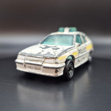 Load image into Gallery viewer, Matchbox 1992 Vauxhall Astra GTE/Opel Kadett GSi White #8 Matchbox 1-75 Series
