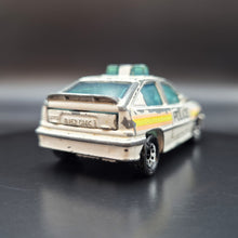 Load image into Gallery viewer, Matchbox 1992 Vauxhall Astra GTE/Opel Kadett GSi White #8 Matchbox 1-75 Series
