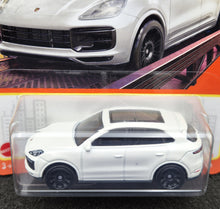 Load image into Gallery viewer, Matchbox 2024 Porsche Cayenne Turbo Pearl White #27 MBX Metro New Long Card
