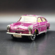 Load image into Gallery viewer, Matchbox Lesney 1970 Volkswagen 1600 TL Purple #67 Matchbox 1-75 Series - Rare
