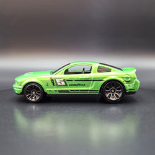 Load image into Gallery viewer, Hot Wheels 2019 &#39;07 Shelby GT-500 Green Multipack Exclusive
