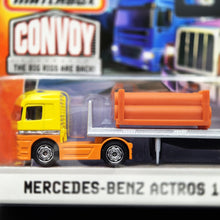 Load image into Gallery viewer, Matchbox 2006 Mercedes-Benz Actros 1857 Pipe Truck Yellow MB Convoy MB8199
