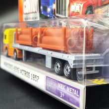 Load image into Gallery viewer, Matchbox 2006 Mercedes-Benz Actros 1857 Pipe Truck Yellow MB Convoy MB8199
