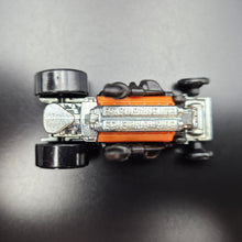 Load image into Gallery viewer, Hot Wheels 2015 Dragtor Super Rigs - Missing Orange Casing
