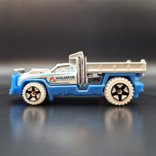 Load image into Gallery viewer, Hot Wheels 2014 So Plowed Pearl White #50 HW City - HW Rescue
