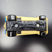 Load image into Gallery viewer, Hot Wheels 2017 Fast Cash Dark Blue Experimotors 10/10
