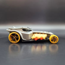 Load image into Gallery viewer, Hot Wheels 2016 Radical Racer (Bad Ratitude) Grey Street Beasts 2/10
