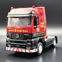 Load image into Gallery viewer, Maisto 2002 Mercedes-Benz Actros 1843 Dark Red 1:50 Die Cast Truck
